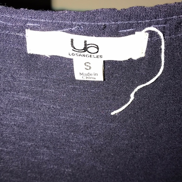 “Cupid’s Bow” 🏹 Navy Arrow Tee - Picture 5 of 8